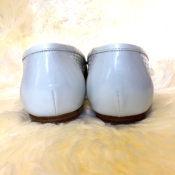 Louis Vuitton White Leather Flats - Picture 4 of 8